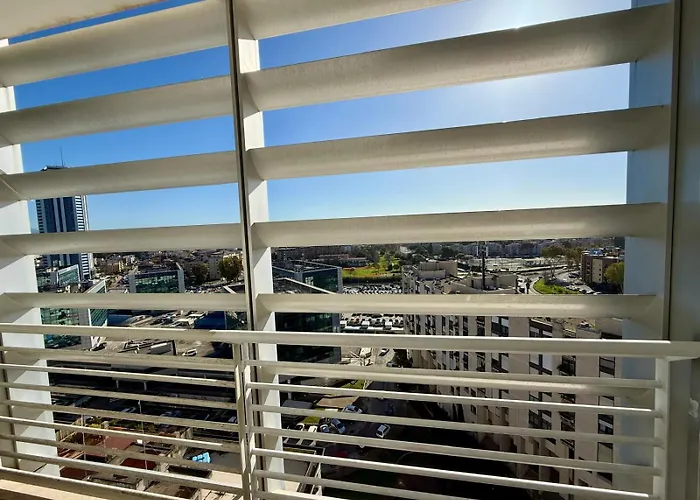 Corbusier 39 Apartment *